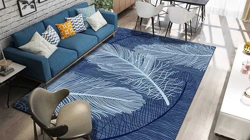 Lapisi Lantai dengan Karpet Biru